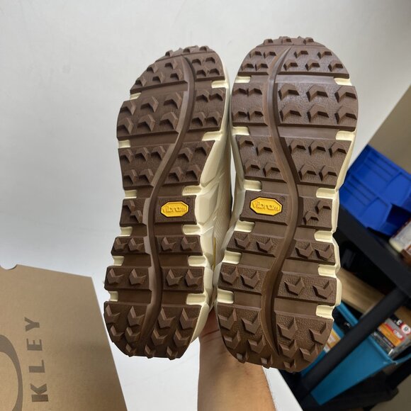 Y2K Oakley Light Shield Men’s Shoes White/Grey/Yellow Size 9.5 Athletic Sneakers - Picture 6 of 13